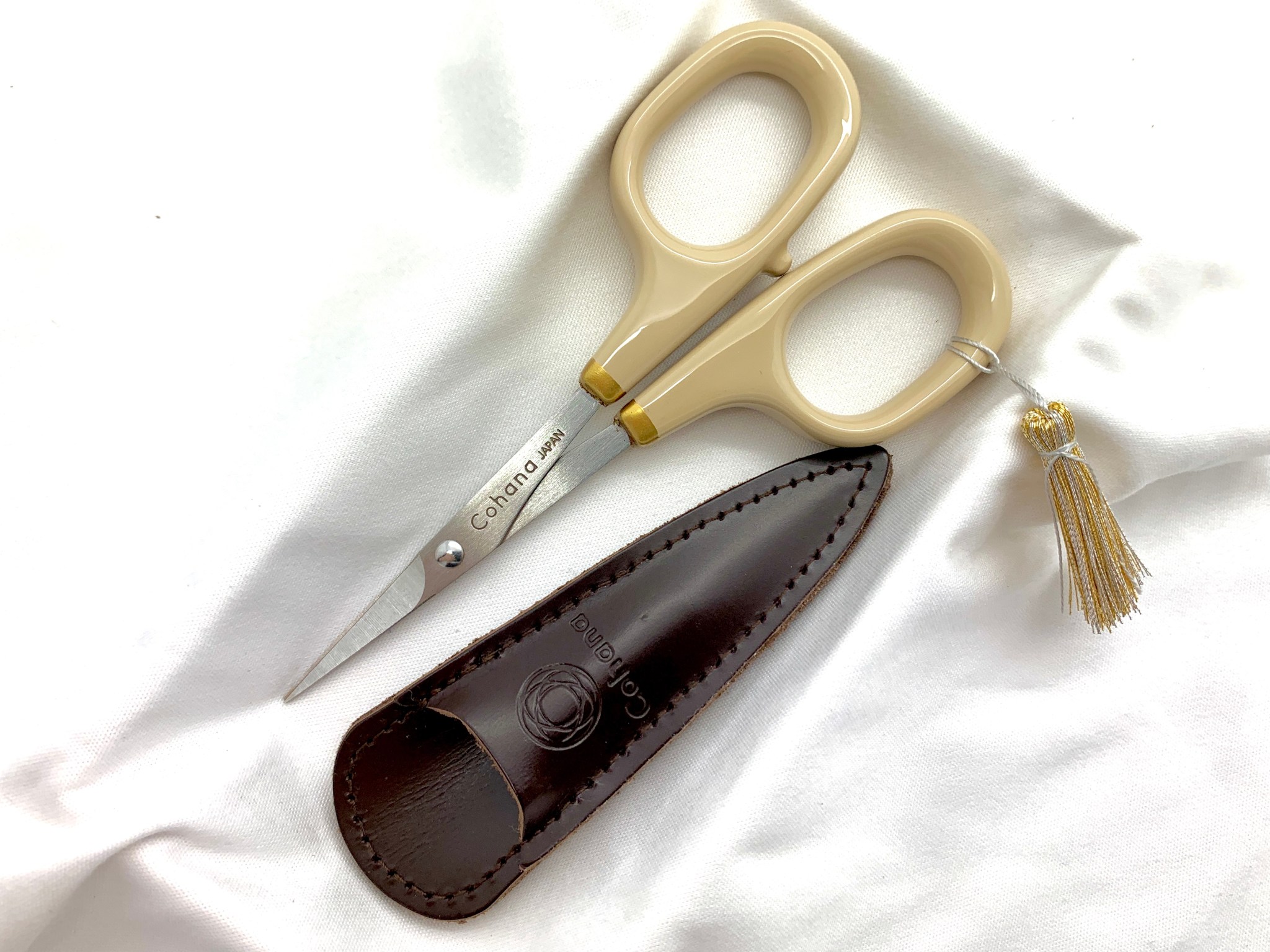 Cohana Winter Gold Lacquered Handmade Japanese Sewing Scissors Handcraeft