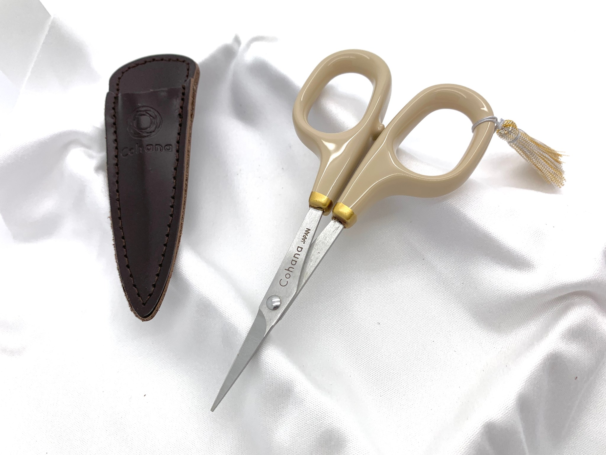 Cohana Winter Gold Lacquered Handmade Japanese Sewing Scissors Handcraeft